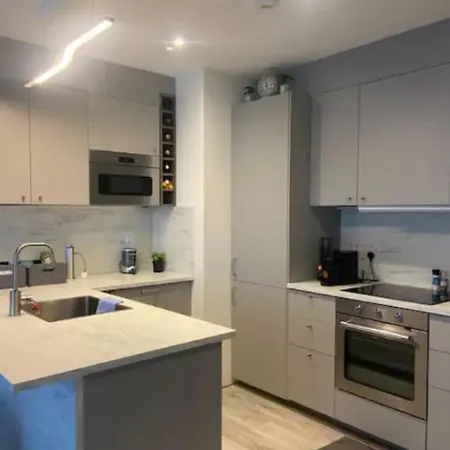 New Furnished - View Of Grand Canal Dock