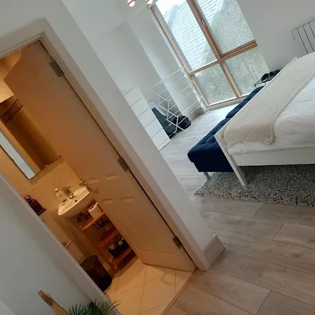 Appartamento New Furnished - View Of Grand Canal Dock