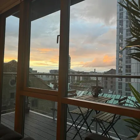 Διαμέρισμα New Furnished - View Of Grand Canal Dock *