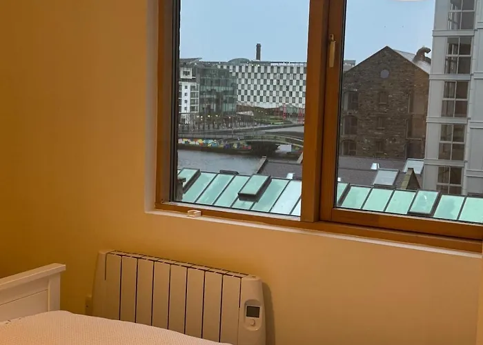 New Furnished - View Of Grand Canal Dock *